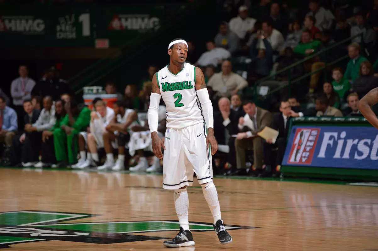 Chris Thomas came off the bench to score 13 points in 27 minutes