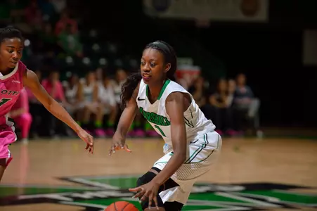 Scott recorded the 19th double-digit scoring performance of her career.