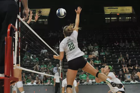 Junior Cassie Weaver