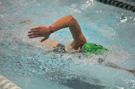 Albers placed third in the 400 IM.