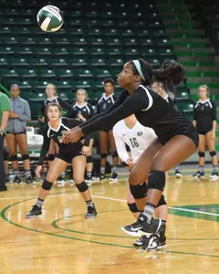 Sophomore Jac'cara Walker.