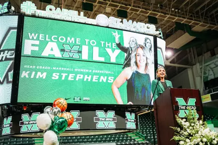 Kim Stephens WelcomeToFamily