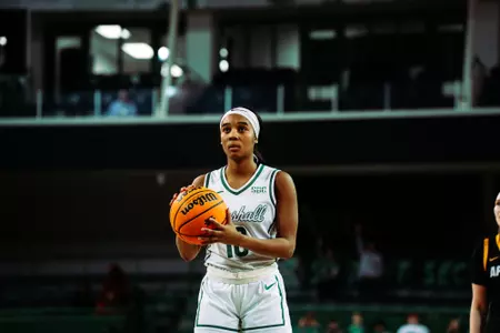 Aislynn Hayes