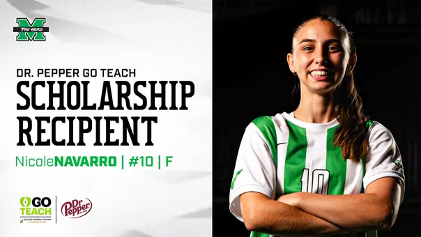 Nicole Navarro Dr. Pepper Award