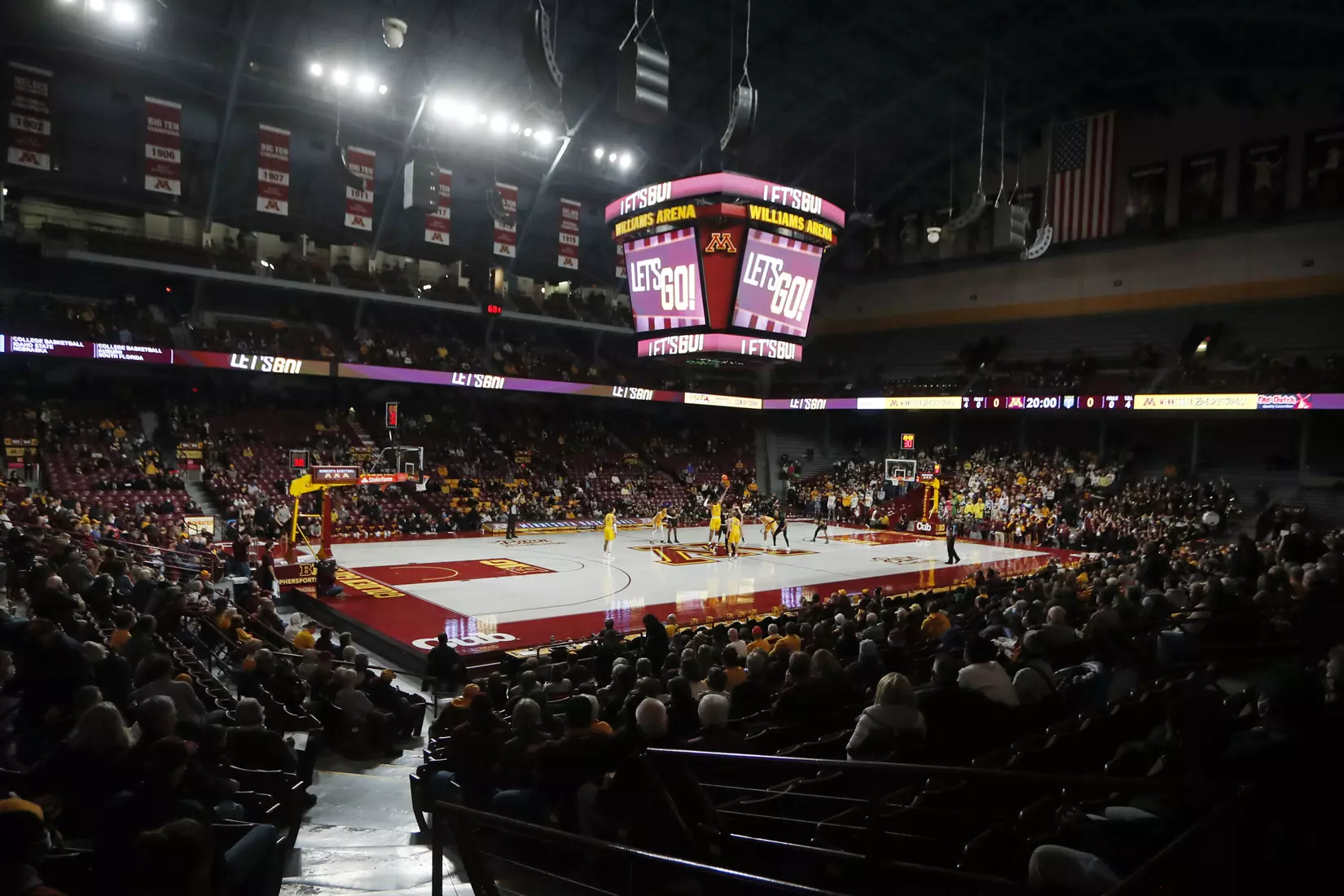 NCAA Basketball: Purdue Fort Wayne v Minnesota
©2021 Bruce Kluckhohn