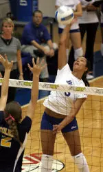 Azevedo, Roehm Shine in 'Dons Home Opener Image