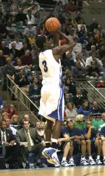 Scott Finds Shooting Touch in Win Image