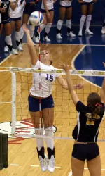 All Treats, No Tricks for 'Dons at Wright State Image