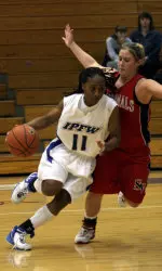 Lewis-Carlisle's 23 Not Enough as 'Dons Fall in Close Game Image