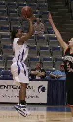 Women's Basketball Takes Down Oakland Image