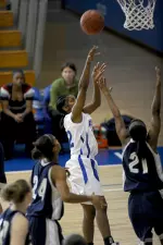 `Dons Shoot Their Way to 69-67 Victory Image