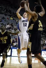 Kangas Shoots Oakland Past IPFW, 93-88 Image