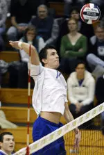 'Dons Clip Hawks in Nail-Biter Image