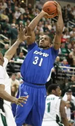 Jackrabbits Storm Back in Second Half to Get Past IPFW Image