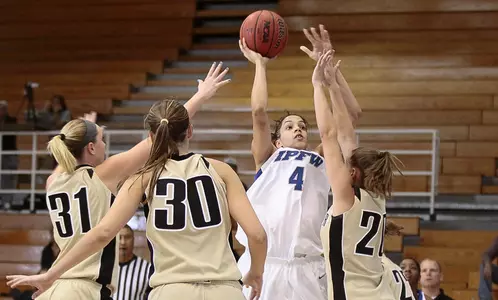 Stephanie Rosado vs. Manchester 1