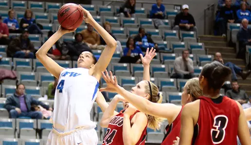 Stephanie Rosado vs. Southern Utah