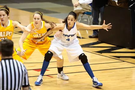 Stephanie_Rosado_vs_Valparaiso