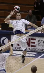 'Dons Back to .500 After Sweep Image