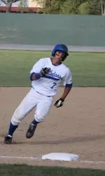 Mastodons Split Slugfest With Thunderbirds Image