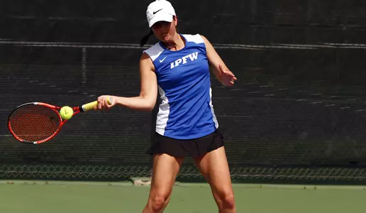 Mastodon Netters Win 6-1 over Flyers Image