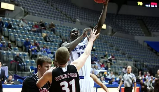 Mario Hines vs Omaha