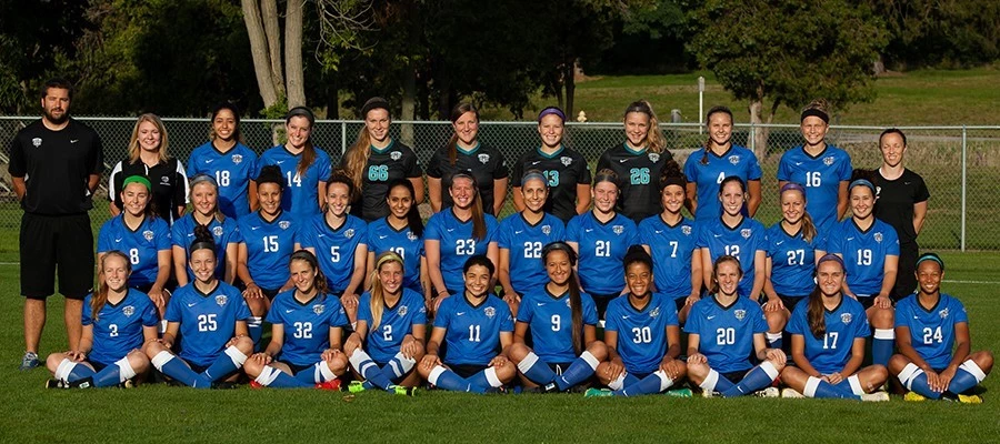 2013 Women's Soccer Team Pic