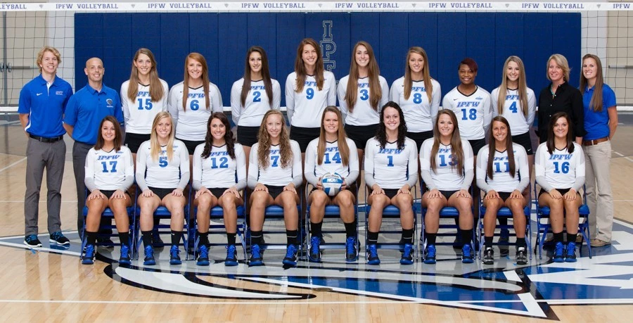 2013 Women's Volleyball Team Photo