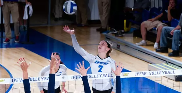 8302013_wvb_duquense_Emily Spencer