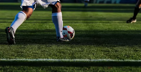 090613_lc_msoc_loyola