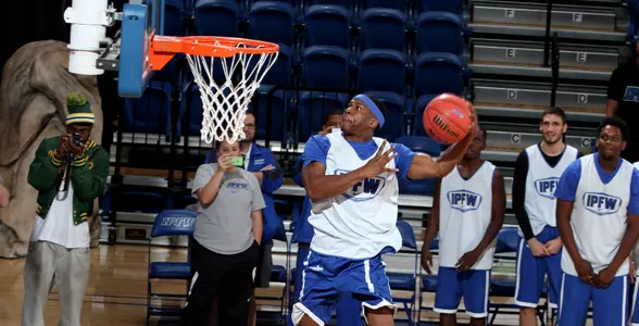 Isaiah mcCray at Mastodon Madness