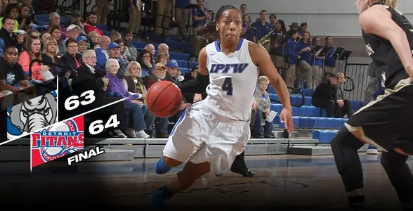 2015-16 WBB at UD Final