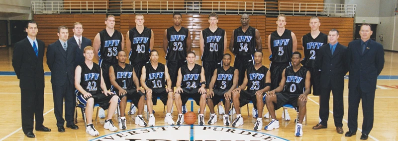 2001-02 Men's Basektball Tesm