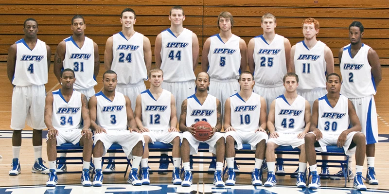 2009-10 Men's Basketball Team Photo