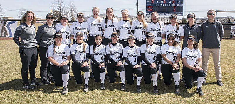 2019 Softball Team
