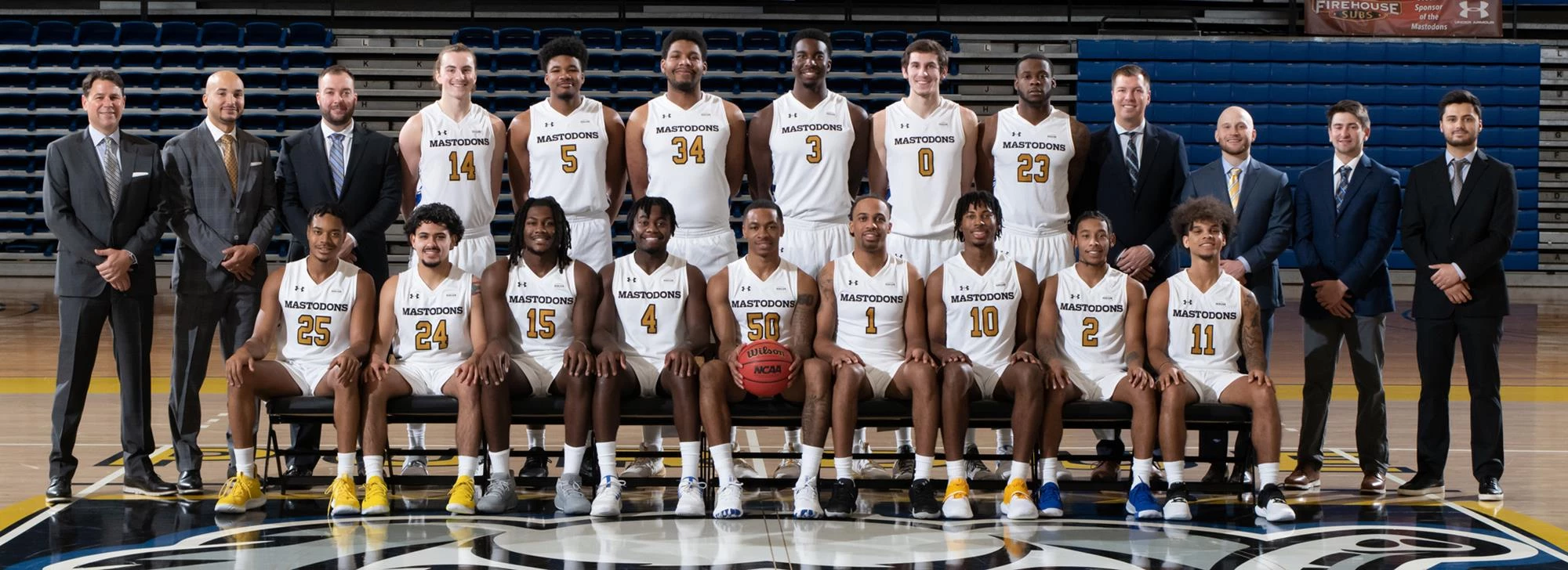 2021-22 Men's Basketball team photo