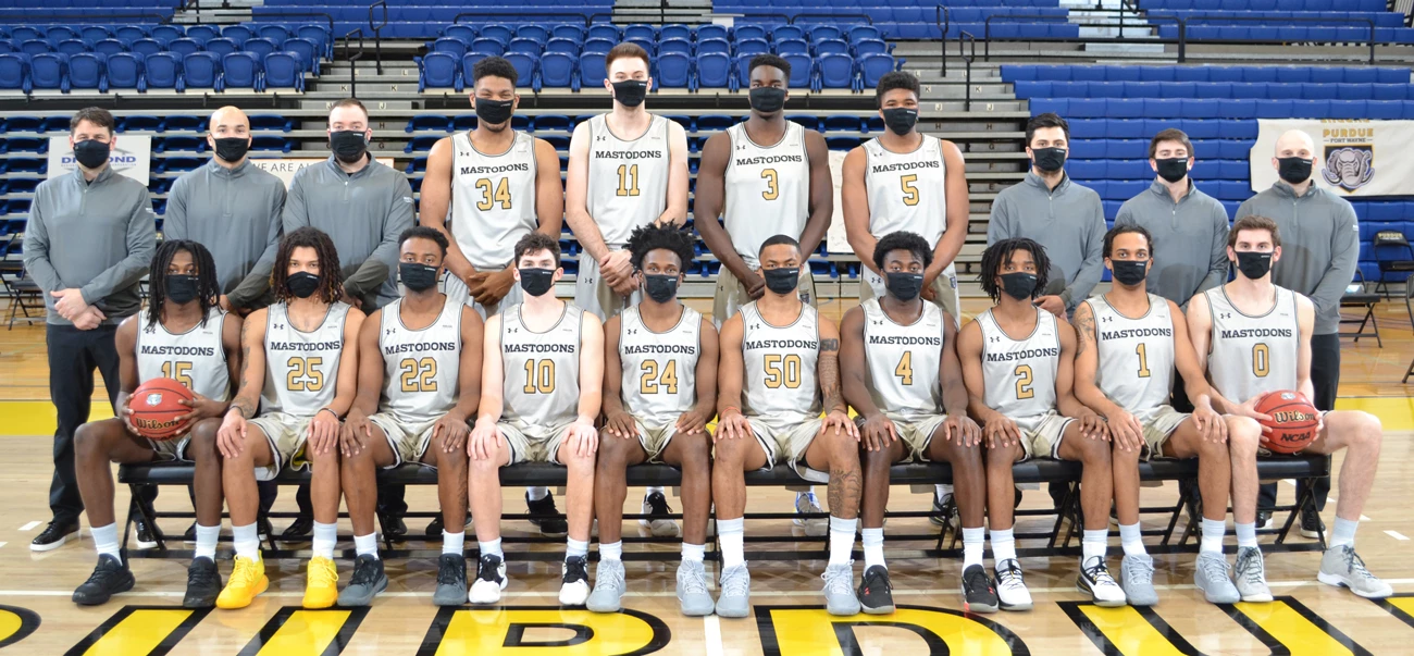 2020 21 mens basketball team photo