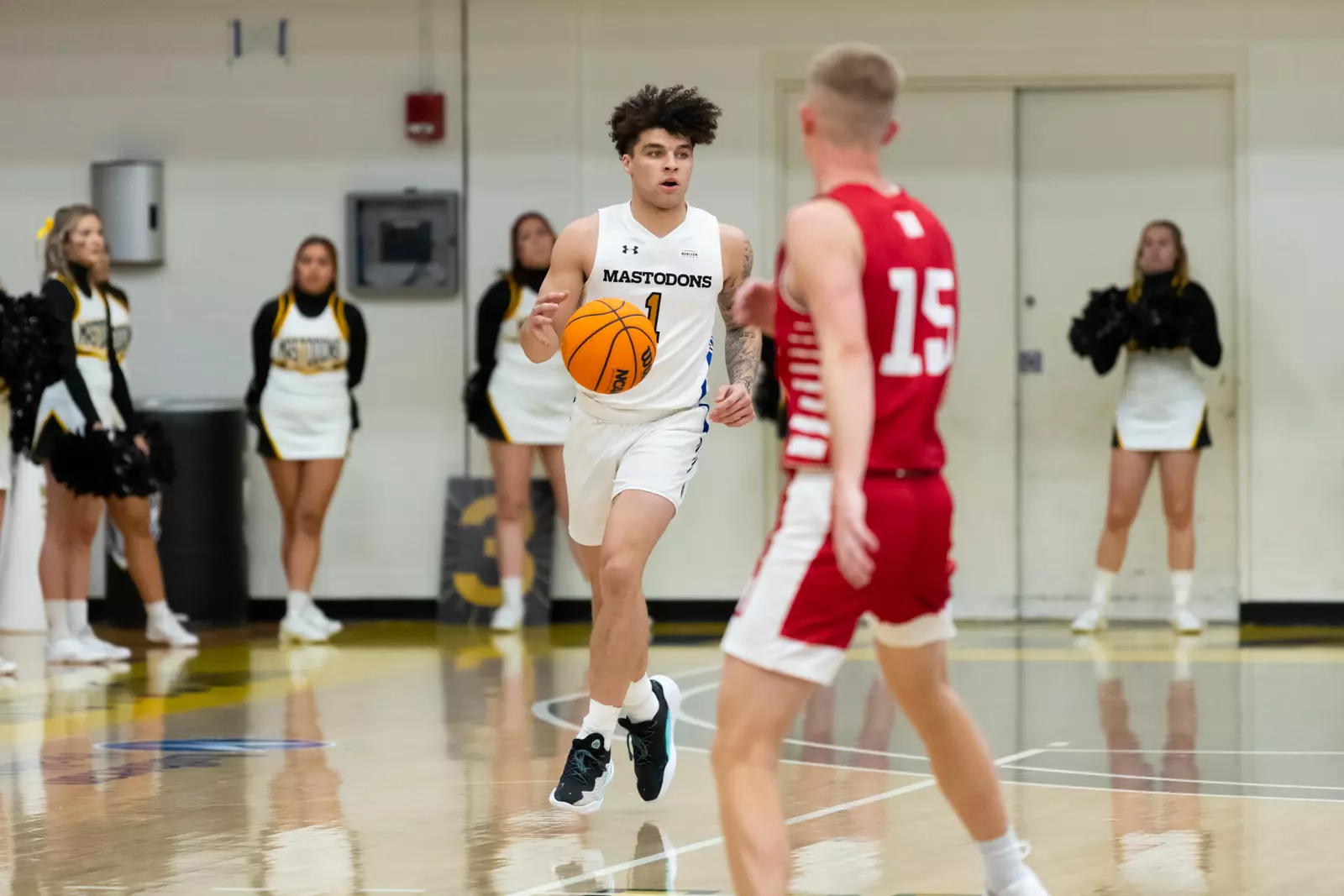 Mastodons vs. Tigers