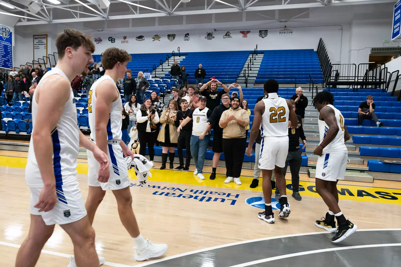 Mastodons vs. Tigers