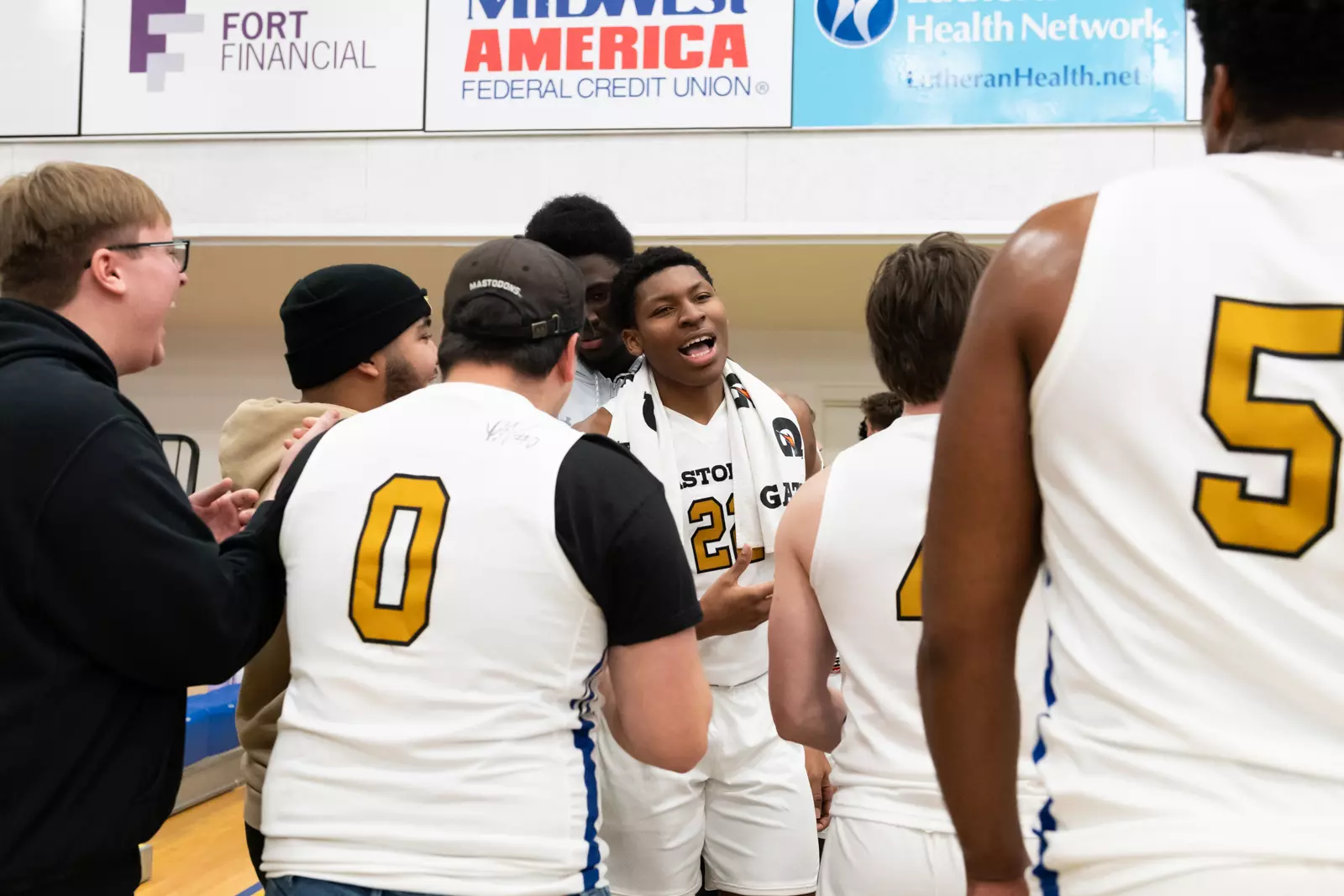 Mastodons vs. Tigers