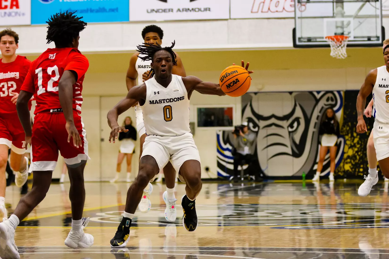 Mastodons vs. Tigers