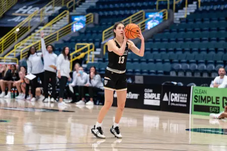 Amellia Bromenschenkel