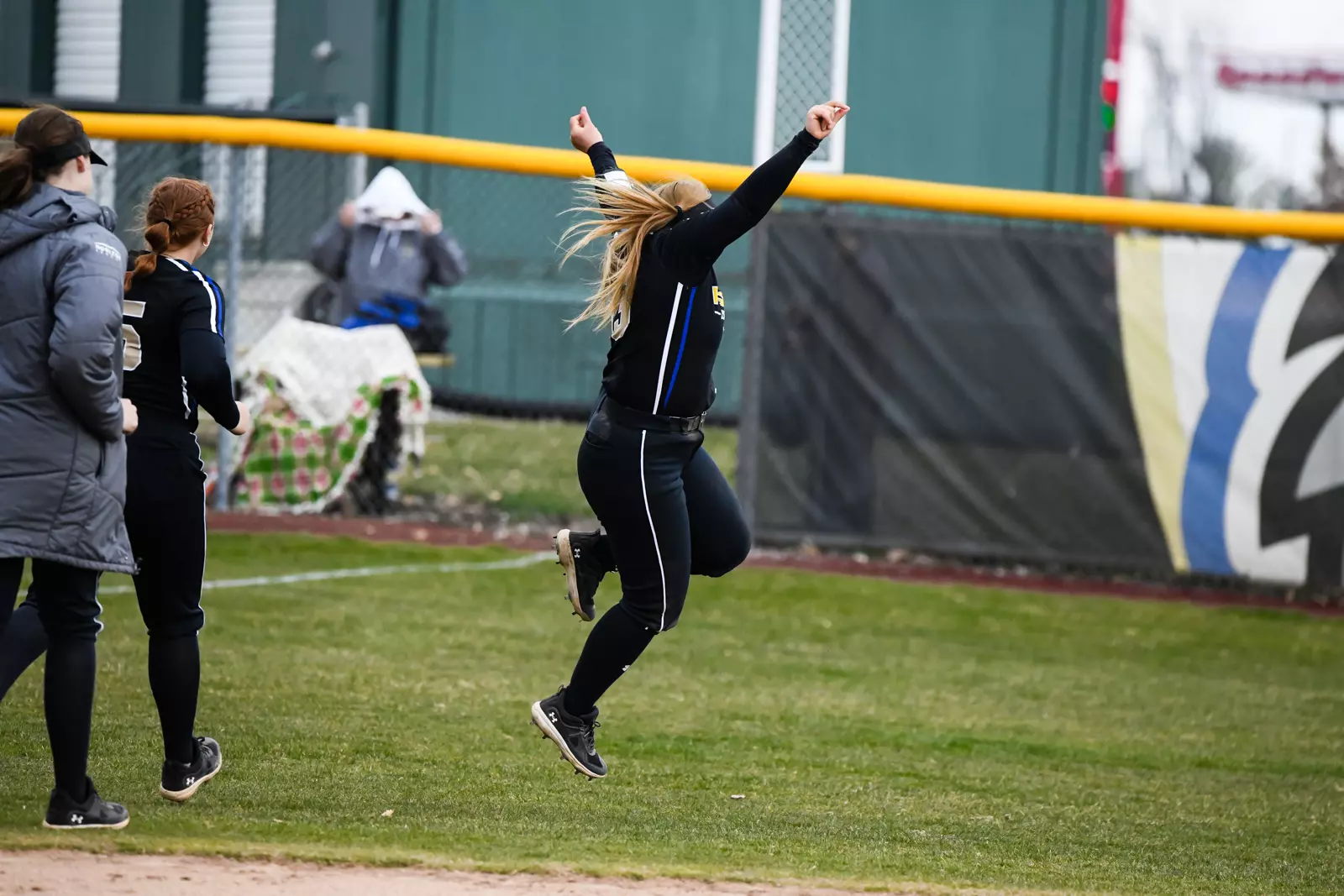 Mastodons vs. Titans