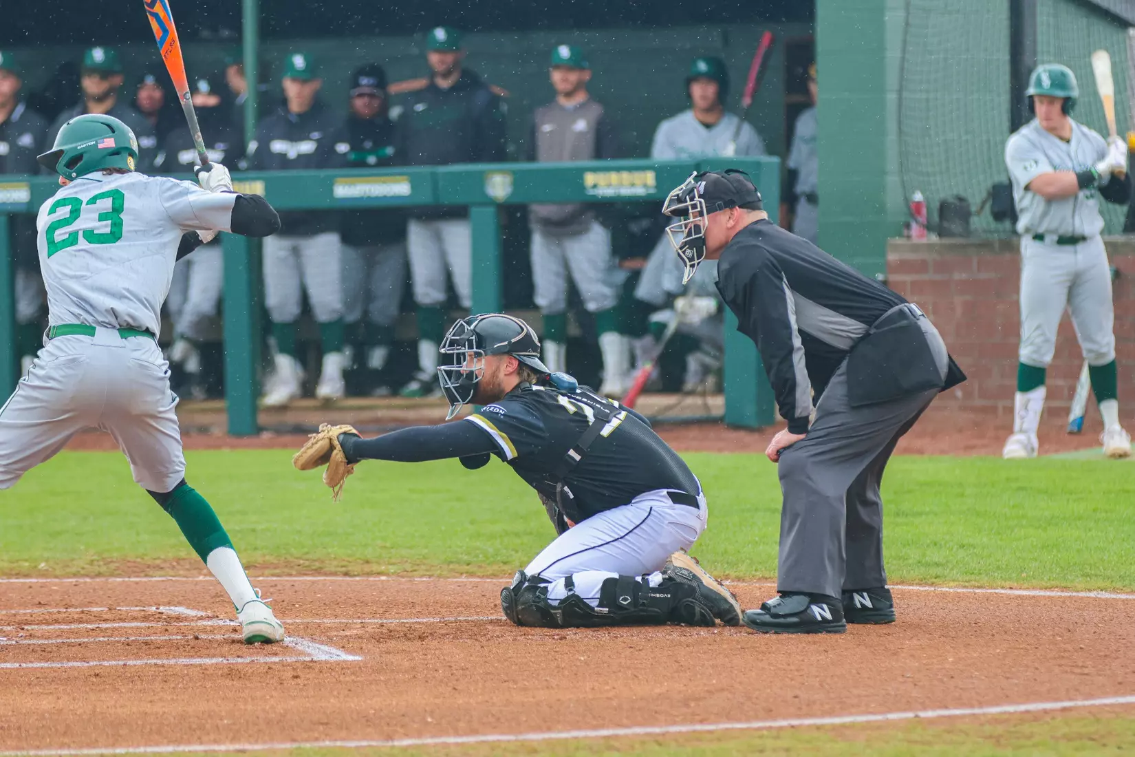 Mastodons vs. Raiders