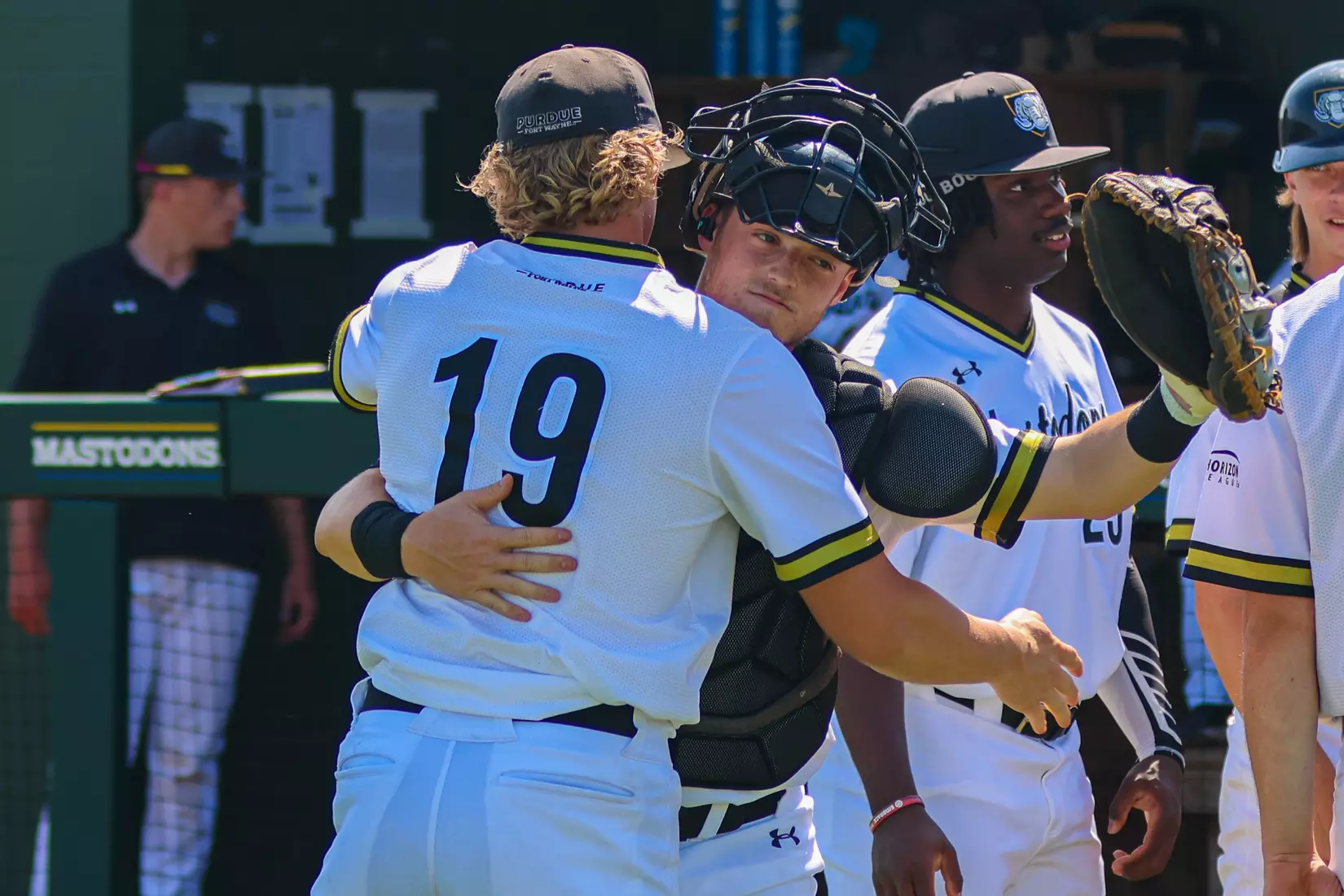 Mastodons vs. Oakland