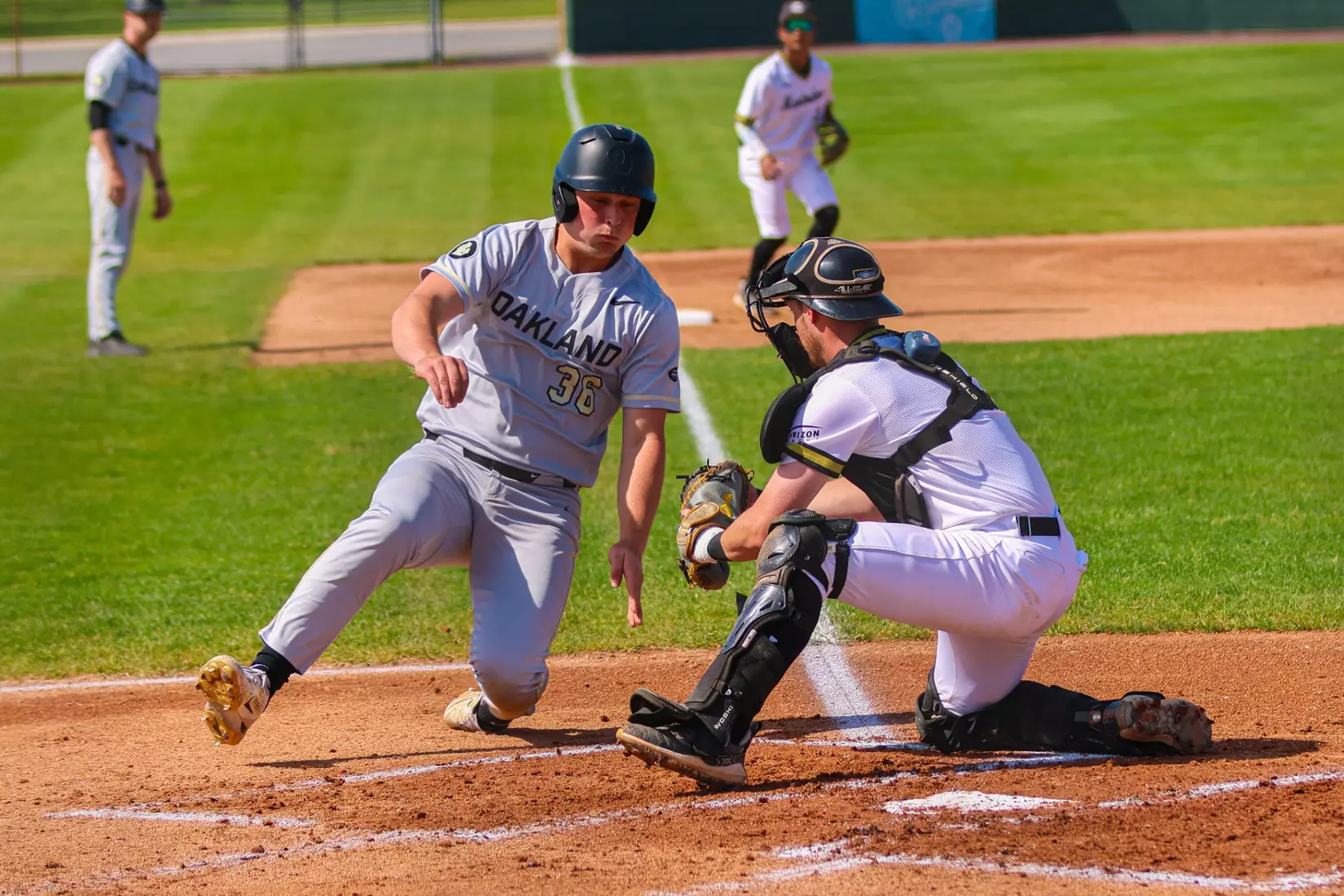 Mastodons vs. Oakland