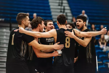 MVB Team Huddle Celebration