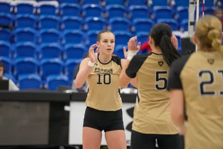 Mastodon WVB Beats IU Indy For Third Win in a Row Image