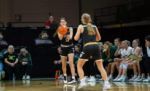 Amellia Bromenschenkel