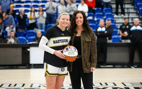 Lauren Ross 1,000 ball