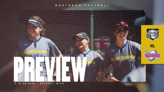 Alyson Quinlan, Tori Countryman and Mailey Manos